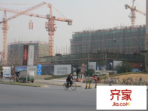 建发珑庭外景图项目北侧(2013-12)