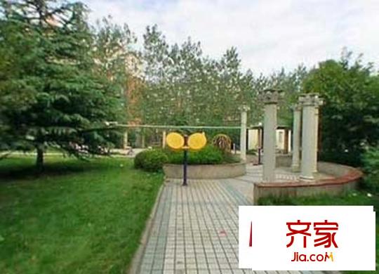 龍臣公寓外景圖