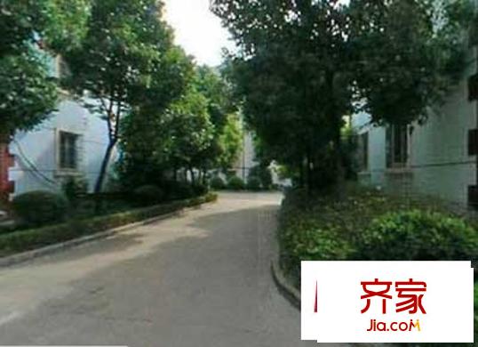 龍臣公寓外景圖