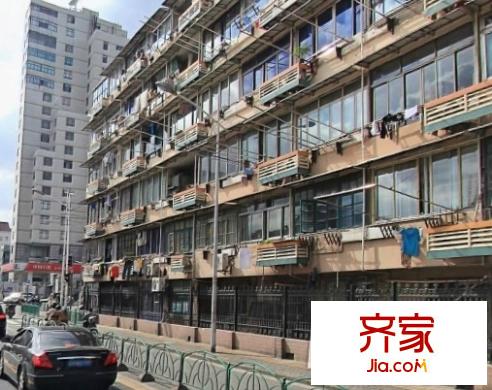 双阳路300弄小区外景图