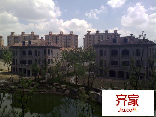 朗庭上郡苑外景图别墅(2010.8)
