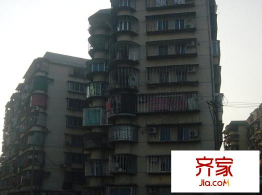 新港里新村外景圖 
