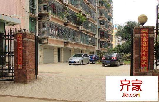 天城小區(qū)外景圖 