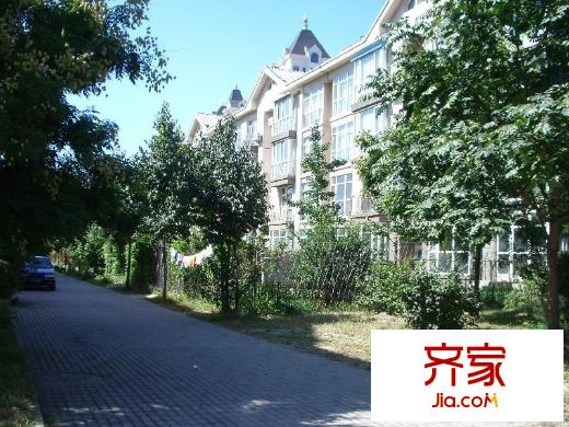 燕京新城外景图