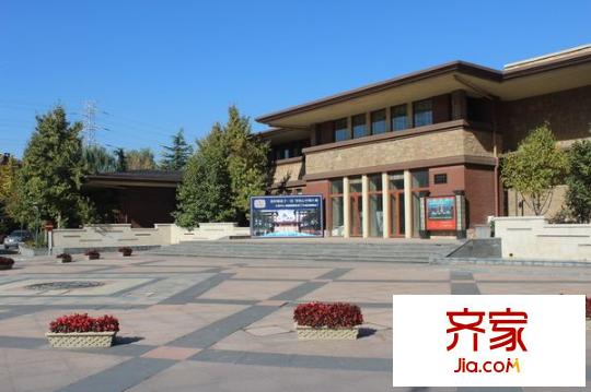 万城华府别墅外景图