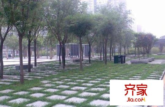 融域外景图