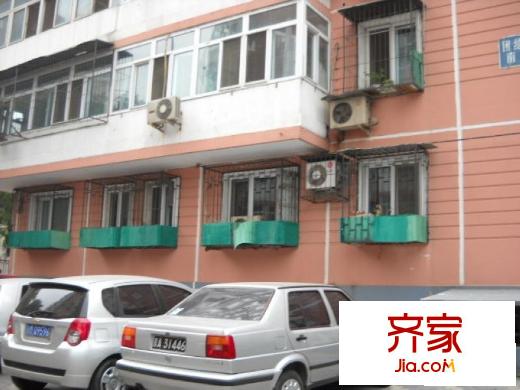 团结湖南里外景图
