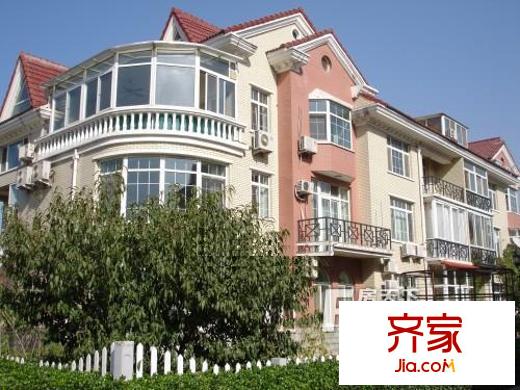 天润别墅外景图