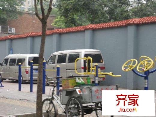 双井北里外景图健身器材