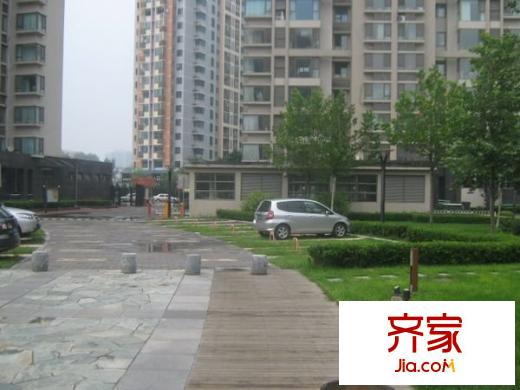燕莎后外景图