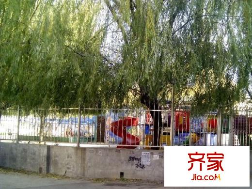 清逸西园外景图