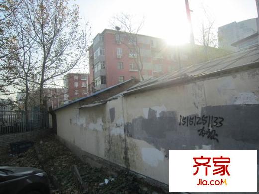南十里居外景图