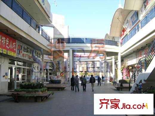 国融国际配套图离项目有两站地的商业街