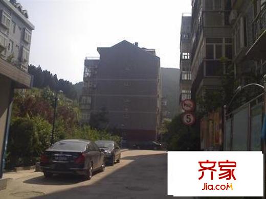 东风北里外景图