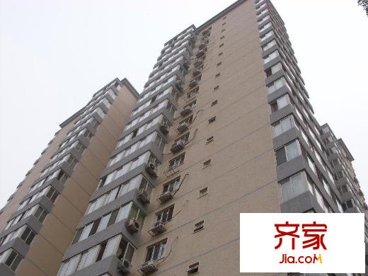 知春路82号院外景图楼体仰视