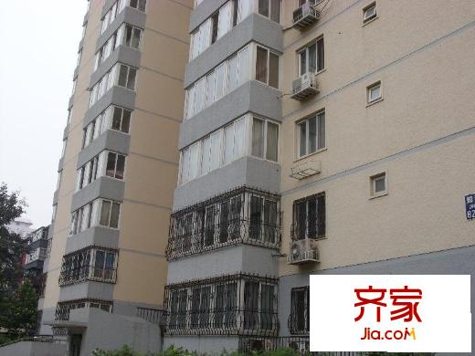知春路82号院外景图楼体近景