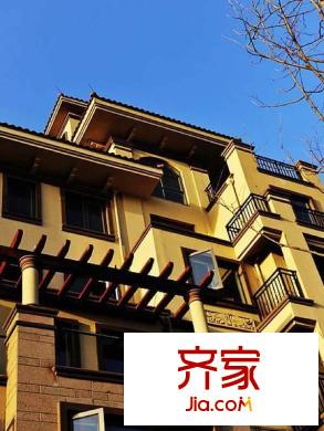 鲁能7号院楼体2012.07