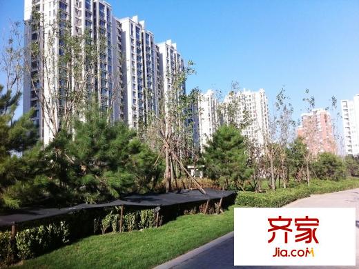 鸿坤理想城外景图