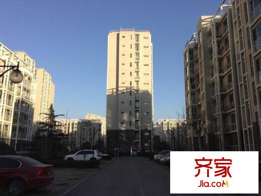 新龍城外景圖 