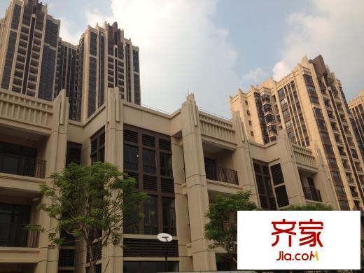 保利公园九里楼盘外立面(2014-09)