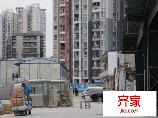 广铁车辆段项目一期住宅小区入口(2014-03-05)