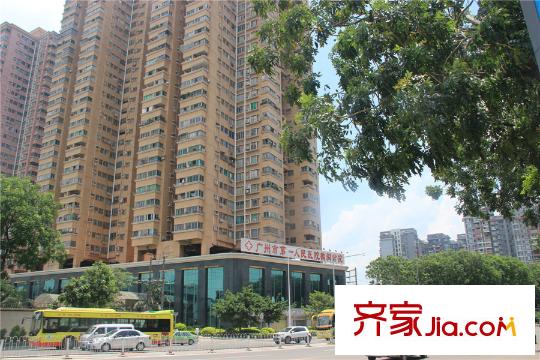 中海花湾壹号距项目150米处广州市第一人民医院鹤洞分院