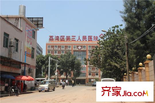 葛洲坝・保利曼城街道,距离项目约200米