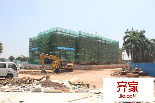 葛洲坝・保利曼城工地建筑(2015-8-25)