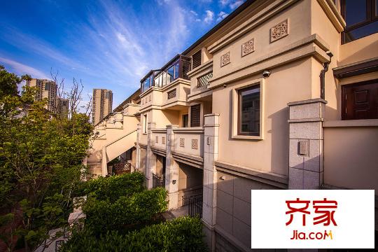 龍湖滟瀾海岸