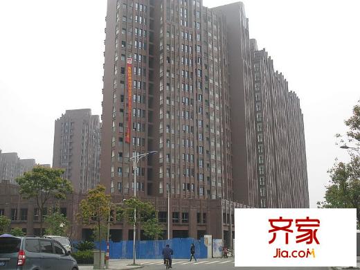 駱城芳洲工程進(jìn)行中 （2013.03.28）