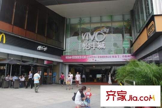 富丰新城怡丰城商场出入口