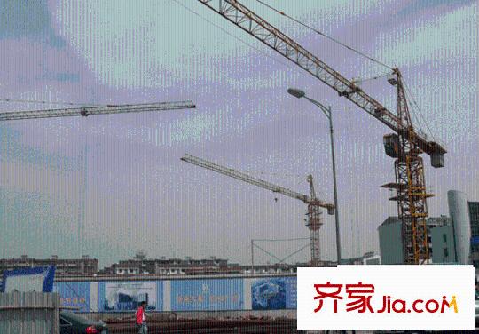 布利杰城南公館配套圖正在興建的洛茲廣場(chǎng)
