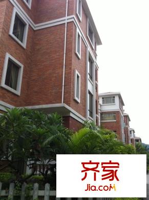 翡翠蓝湾外景图