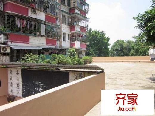 革新路小区外景图