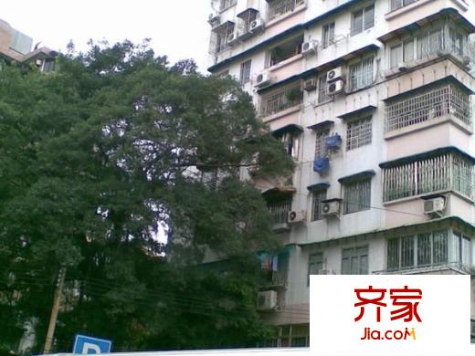 革新路小区外景图