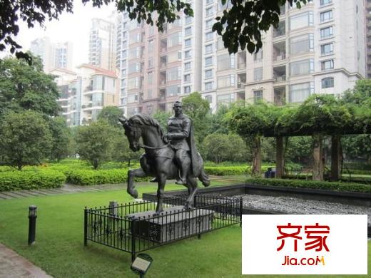 汇景新城中央庭园外景图