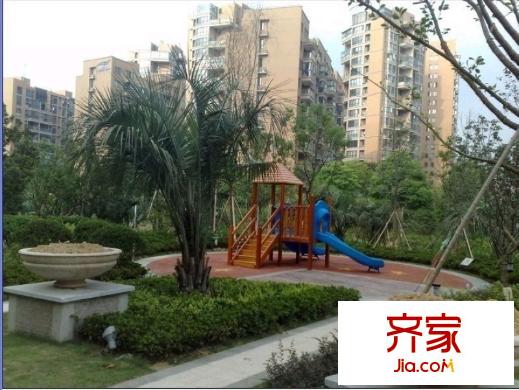 BOBO城外景圖 