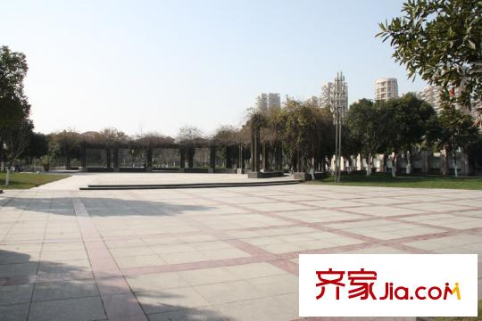 江南一品配套圖東面公園