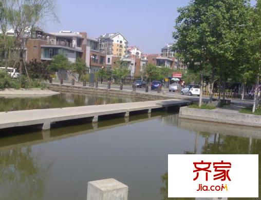 萬科水晶城別墅外景圖