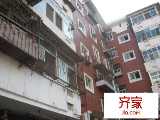 榮遷西里外景圖