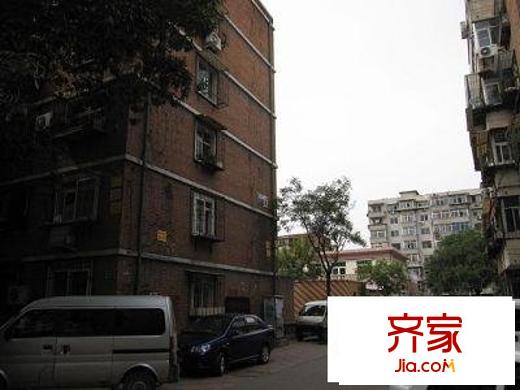 鳳園里外景圖