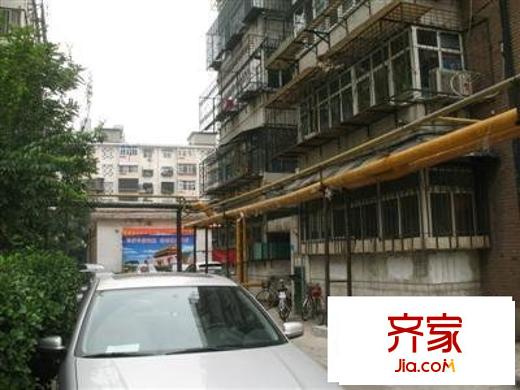 敬重里外景圖