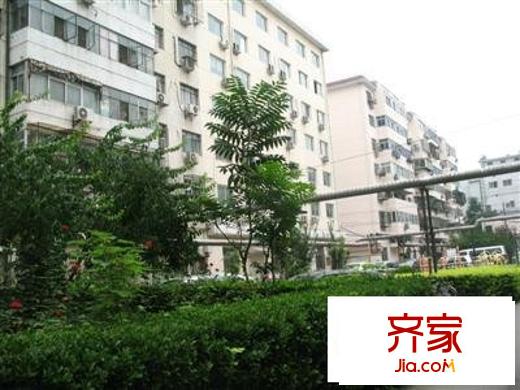敬重里外景圖