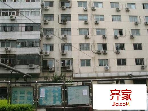 敬重里外景圖
