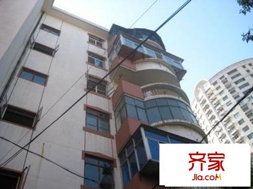 學(xué)湖里外景圖