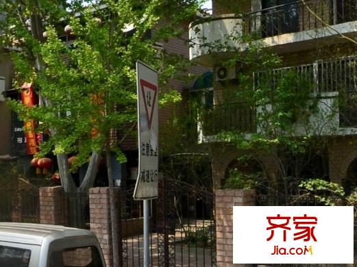長(zhǎng)實(shí)別墅外景圖