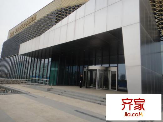 世茂生態(tài)城別墅外景圖
