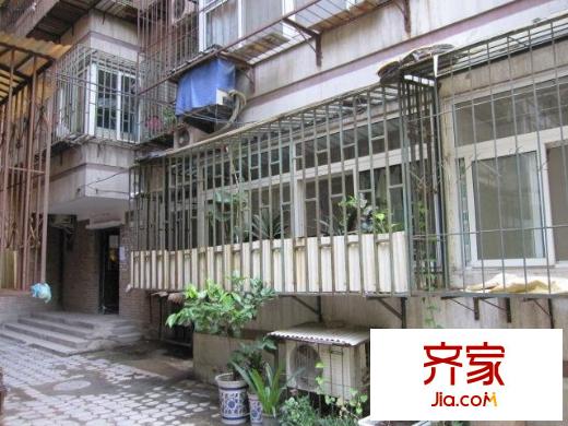 植園里外景圖