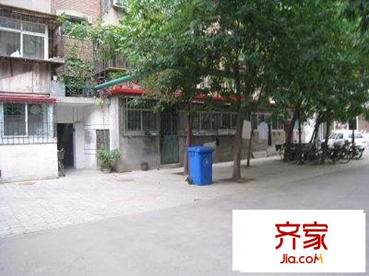 衛(wèi)安南里外景圖