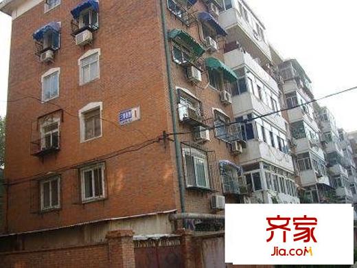 三潭西里外景圖